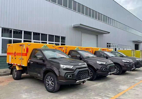康巴什爆破器材运输车-保障安全与效率的关键